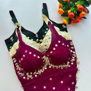 Blouse élégante style corset spéciale Navratri avec broderie Kaudi et travail de miroir à la main, prix de gros par Royal Export - Product Image 1