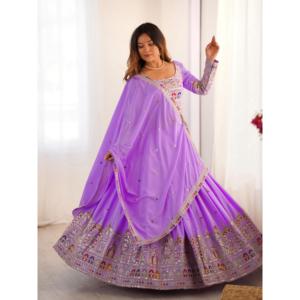 Conjuntos de moda para mujer Hermosa Lehenga Choli con hilo y trabajo de secuencia Codificación elegante Diseño Dori - Product Image 1