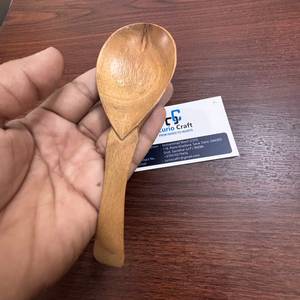 Cucharas de madera de acacia hechas a mano, utensilios rústicos naturales tallados, decoración para el hogar por Curio Craft - Product Image 6