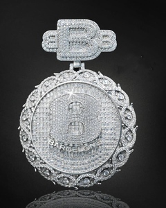 Pendentif en moissanite de haute qualité, créé en laboratoire, avec un éclat brillant, pour collections de bijoux de luxe, disponible à un prix compétitif - Product Image 2