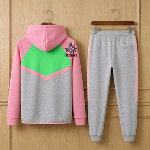 Survêtement d'hiver à capuche brodé pour femmes HMR Alpha Kapa Sorority avec lettres grecques |   Broderie de sororité pour femmes, personnalisée, 100% coton - Product Image 2