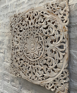 Panneau mural décoratif carré en bois massif blanc vieilli, sculpté à la main avec motifs floraux, pour la tête de lit de canapé ou le mur arrière du salon - Product Image 2
