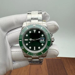 Montre de plongée automatique en acier inoxydable, haute qualité, édition limitée, cadran vert, lunette en céramique verte, mouvement ETA - Product Image 1