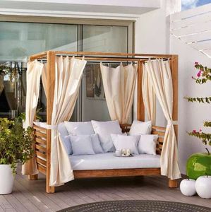 Cama de Día Moderna para Exteriores de Madera de Teca Sólida con Cortinas, Muebles de Lujo para Jardín, Resort o Piscina, Indonesia - Product Image 1