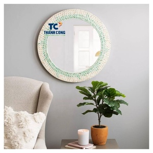 Proveedor Profesional de ESPEJOS DE RATÁN para Proyectos de Decoración B2B, Mejorados con un Estilo Elegante de Espejos de Pared Largos de RATÁN - Product Image 1