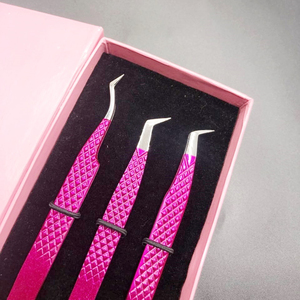 Pinzas de Precisión para Pestañas, para Colocación y Extracción de Pestañas Postizas, Diseño Ergonómico Antideslizante, Agarre Personalizado en Rosa, Negro y Dorado - Product Image 3