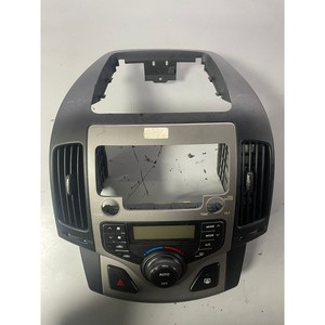 Piezas de automóvil usadas JD211568 compatibles con el panel de control de clima Hyundai, bisel de radio para calefacción y aire acondicionado, i30 Elantra, piezas de automóvil coreanas. - Product Image 2