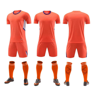 Meilleurs designs d'uniformes de football personnalisés à séchage rapide et respirants, 100% polyester, vêtements d'équipe personnalisés - Product Image 5