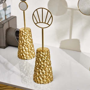 Escultura de Latón de Lujo Bold Blossom, Estilo Art Deco, Hecha a Mano, para Cumpleaños, Diwali, Ecológica, Duradera, Decoración del Hogar, Objeto Decorativo de Escritorio - Product Image 4