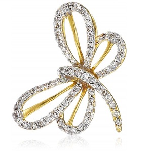 Colgante de lujo con mariposa chapada en oro, diamantes cultivados en laboratorio de corte redondo con diseño floral y adornos de cristal para mujer. - Product Image 1