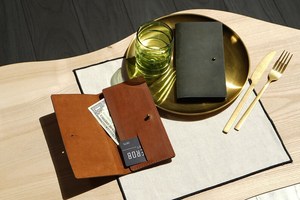 Porte-comptes en cuir véritable personnalisé pour restaurant, présentoir de factures sur mesure avec logo LBH-0083 - Product Image 4