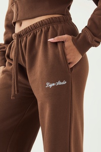 Pantalones de chándal anchos de cintura alta con cordón elástico para mujer, estilo casual y relajado, de pierna recta, para descansar, venta al por mayor de ropa. - Product Image 4