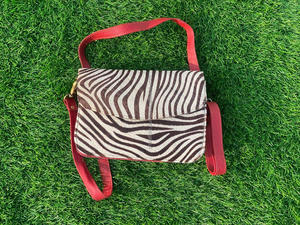 กระเป๋าสะพายไหล่หนังขนสัตว์พิมพ์ลายสัตว์สไตล์ตะวันตกใหม่คุณภาพสูงแฟชั่นหนังขนสัตว์หนังแท้คุณภาพสูงสายสะพายข้าง - Product Image 3