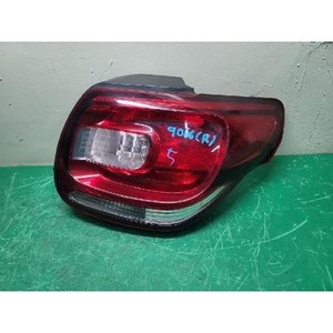 Feu arrière droit d'occasion Citroën C5 967697338000 - Product Image 1