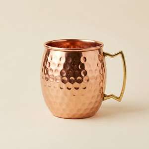 Mug à Moscow Mule classique en acier inoxydable martelé avec poignée, design vintage, écologique, portable, vaisselle pour la maison, capacité personnalisable - Product Image 3