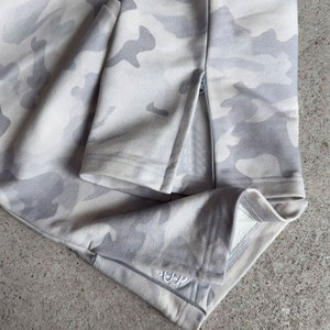 ชุดเซ็ตแทรคสูทลายพรางย้อนยุคสไตล์คลาสสิกแบบยูนิเซ็กซ์ เสื้อฮู้ดซิปโอเวอร์ไซส์และกางเกงสเวตแพนท์สไตล์โกธิค ชุดกีฬาแนวสตรีทแวร์ - Product Image 4