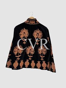 เสื้อโค้ทกำมะหยี่ปักลายดอกไม้ด้วยมือ ปกคอปก แขนยาว ไซส์ใหญ่ เสื้อคลุมฤดูใบไม้ร่วงสำหรับผู้หญิง สไตล์ลำลอง - Product Image 2
