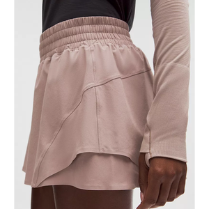 กางเกงขาสั้นผู้หญิงแบบมีซับในอย่างดี 2 1 ตัว สำหรับออกกำลังกาย เล่นกีฬา วิ่ง ฟิตเนส ระบายอากาศ แห้งเร็ว กันน้ำ ยืดหยุ่นได้ - Product Image 1