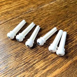 Clavijas de Puente de Guitarra, Selletas de Hueso de Res, Retenedores de Cuerdas, Accesorios de Guitarra Ecológicos Tallados, Artesanía Natural H S HUSAIN CRAFTS - Product Image 1