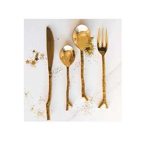 Ensemble de couverts en métal au design classique avec finition polie pour une présentation traditionnelle et moderne de la table à manger - Product Image 3