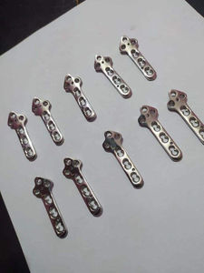 ชุดแผ่นล็อคกระดูกสำหรับสัตวแพทย์ จำนวนสิบชิ้น ทำจากเหล็กกล้าไร้สนิม ขนาดสองจุดสี่มิลลิเมตร ได้รับมาตรฐาน CE ISO 13485 - Product Image 4