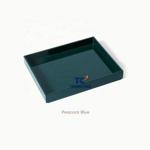 HOT TRENDY Plateau en laque MDF écologique de luxe de tous les jours pour cadeaux de salle à manger et décoration intérieure - Product Image 1