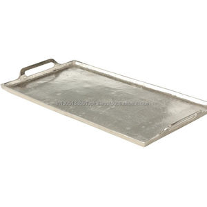 Vente en gros Plateau de service en aluminium martelé poli personnalisé Plateau de luxe en métal pour fruits secs et chocolat pour hôtels et maison - Product Image 5