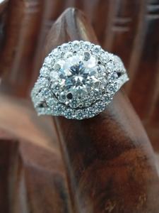 Anillo de Compromiso D'VINS JEWELS LR103 con Diamante Solitario VVS Personalizado, Certificado IGI, Oro Blanco, Corte Brillante, Moderno para Mujer - Product Image 6