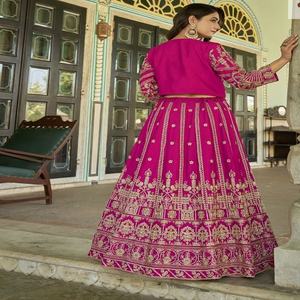 Lehanga choli กับ Koti สำหรับงานแต่งงานและเทศกาลสวมใส่จากผู้ผลิตและผู้ส่งออกอินเดีย - Product Image 6