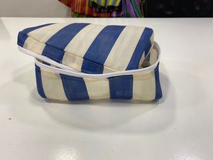 Pochette de toilette et cosmétiques Kapadavala en nylon recyclé, écologique, réutilisable, avec fermeture éclair et poignée, rayée, tissée à la main, style indien, personnalisable - Product Image 4