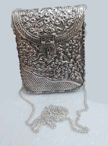 Handmade Metal Floral Flap mobile phone holderClutch With Chain Strap Elegant Evening Party <b>Bag</b> Rectangle Shape Decorative Chain - Product Image 4