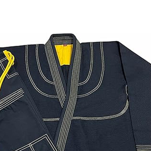 Uniforme de karaté personnalisé avec tissu flexible et construction respirante pour l'entraînement sportif et les compétitions Uniforme de karaté - Product Image 5