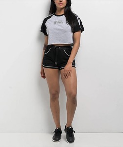 เสื้อครอปแขนสั้น คอกลม ผ้าฝ้าย สไตล์ลำลอง ใส่สบาย เหมาะกับวันสบายๆ หรือใส่เที่ยวเล่นในช่วงฤดูร้อน - Product Image 5