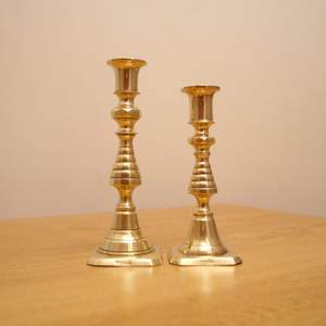 Support à bougie en laiton de qualité supérieure, fait main, finition antique, style vintage élégant, support en métal pour table à manger, décoration de la maison - Product Image 3