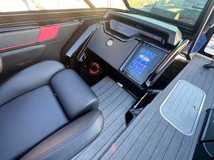 2024 G-o-df-r-e-y X-P 27 W-i-n-d-s-h-i-e-l-d T-w-i-n 400 V10's - Product Image 6