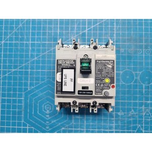 Disjoncteur Fuji SG53RCUL SG53RCUL-20 d'occasion – Pièces d'équipement semi-conducteur de la génération précédente - Product Image 3