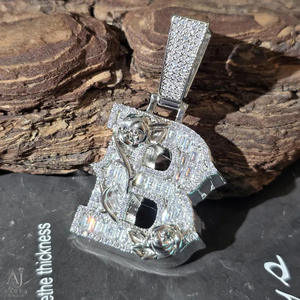 Collier personnalisé avec pendentif lettre, fleur de rose glacée en moissanite, en argent sterling plaqué or, style hip-hop, avec initiale ou nom, micro-incrustation, pour usage quotidien - Product Image 1