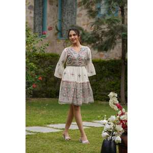 เสื้อคลุมแฟชั่นสตรีแขนยาวผ้าคอตตอนผสมรายละเอียดการปักแบรนด์ fabzone FZ19 - Product Image 1