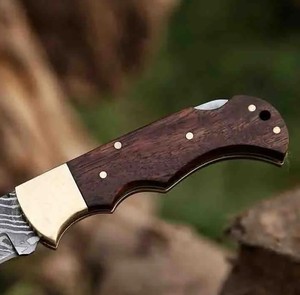 Cuchillo de bolsillo plegable de acero de Damasco hecho a mano, personalizado, DIY, ODM/OEM, con mango de madera y hoja de punta caída de 7.5 pulgadas - Product Image 3