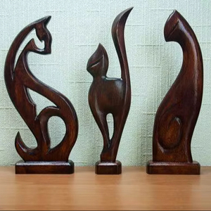 Sculpture en bois contemporaine, forme artistique créative pour une décoration intérieure élégante, accent de vitrine, pièce maîtresse visuelle. - Product Image 1