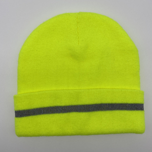 Gorro de Punto Verde Neón con Franja Reflectante, Gorro de Invierno para Hombre y Mujer para Actividades al Aire Libre - Product Image 4