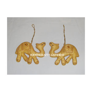 Hermoso Adorno Colgante para Árbol de Navidad con Diseño de Palmera, Color Verde y Bordado con Hilo Dorado - Product Image 3