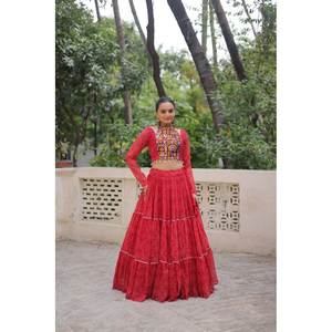 Lehenga Choli Spécial Navratri Coupe A-Line avec Broderie Gota Patti et Taille Naturelle - Product Image 4