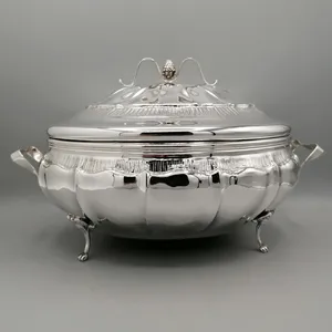 Elegante Olla de Acero Inoxidable con Aislamiento Térmico |   Ideal para servir en la cocina india - Product Image 3