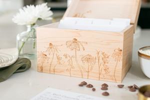 Caja de Recetas de Madera con Tarjetas de Recetas Opcionales y Separadores, Caja para Tarjetas de Recetas para Organizador de Cocina y Regalos de Despedida de Soltera - Product Image 2