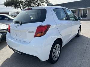 Yaris L 2 portes Hatchback d'occasion 2017 - Product Image 2