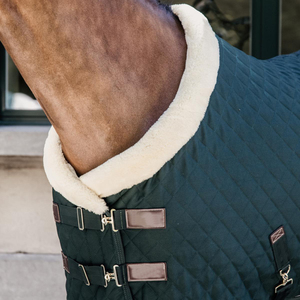 Alfombras para Caballos de Lana Transpirable Personalizadas al por Mayor, Alfombras de Exterior Premium para Equipo Ecuestre, Cálidas, Cómodas y Ajustables - Product Image 3
