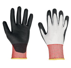 Gants anti-coupure haut de gamme conçus pour les tâches industrielles stratégiques avec un contrôle de sécurité amélioré et une longue durée de vie. - Product Image 1