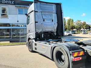 Camion d'occasion 2025 Mercedes-Benz Actros 1863 15.6L Euro6 6 Cylindres DIESEL 625CV 2 Essieux Transmission Automatique Conduite à Droite - Product Image 3
