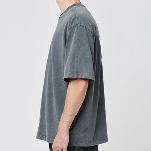 T-shirt gris oversize à col rond et manches courtes pour homme, 100 % coton jersey, coupe décontractée, couleur unie, design épuré - Product Image 2